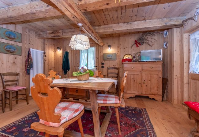 Chalet in Rocca Pietore - Tabià Sasso Bianco Chalet in Rocca Pietore - Tabià Sasso Bianco