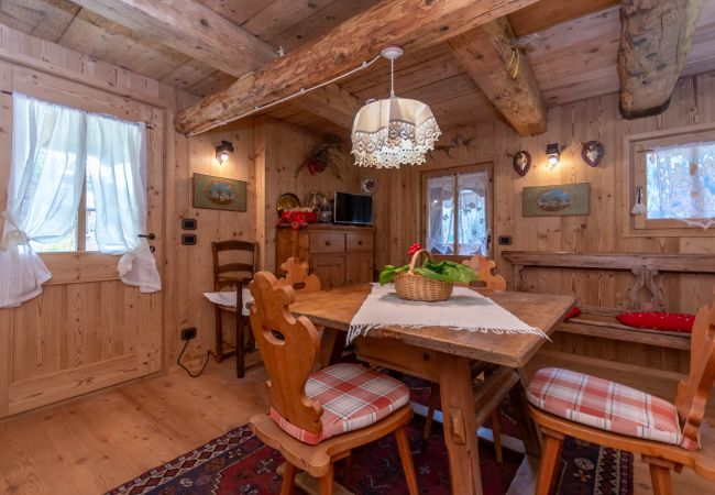 Chalet in Rocca Pietore - Tabià Sasso Bianco Chalet in Rocca Pietore - Tabià Sasso Bianco