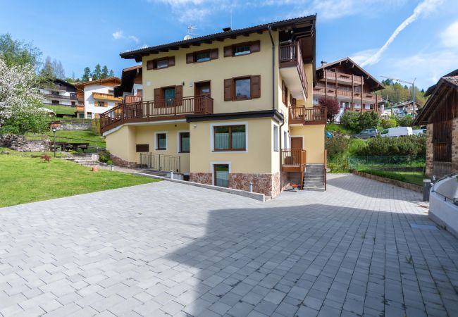 Apartment in Moena - Appartamento al Rio Apartment in Moena - Appartamento al Rio